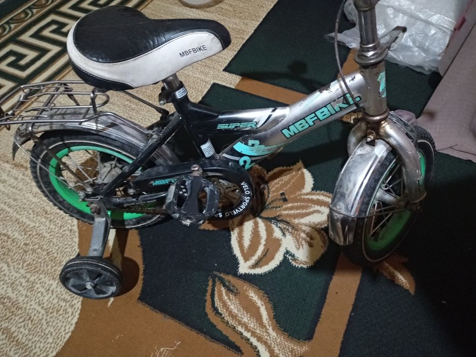 veleseped razmer 12 li. narhi 250000ming