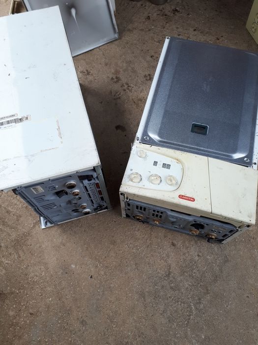 Centrala Ariston Microgenus Plus si  Microgenus