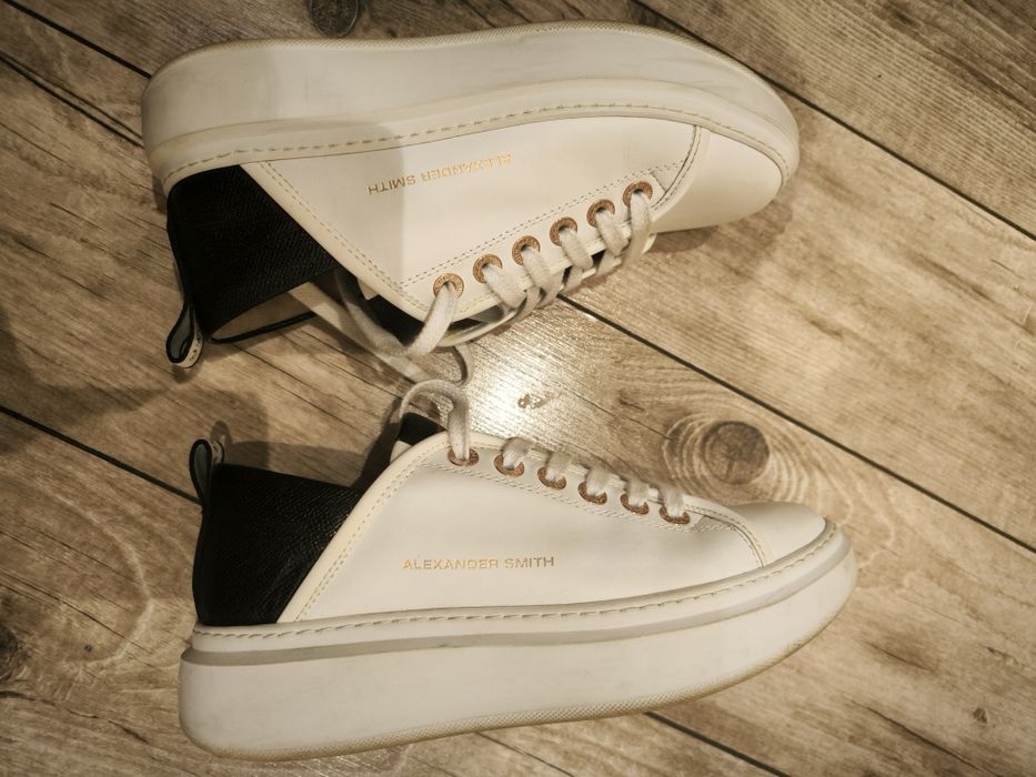 Сникърси Alexander Smith