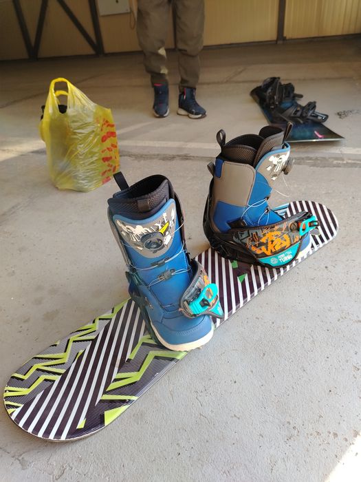 Детский сноуборд.