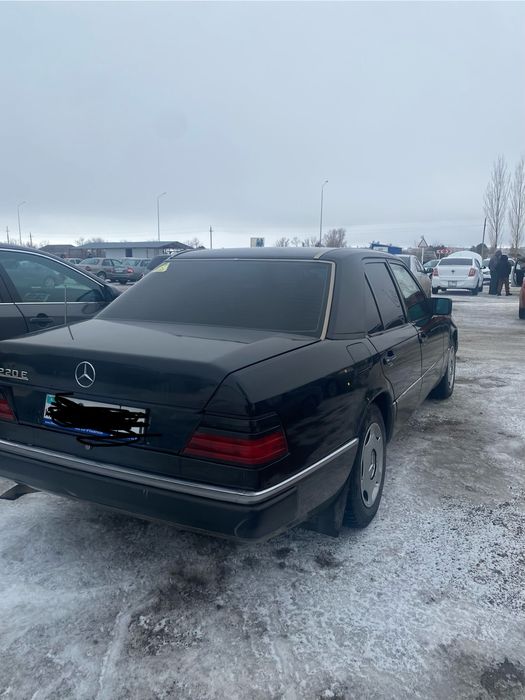 Продам Мерседес w124, 111 движок