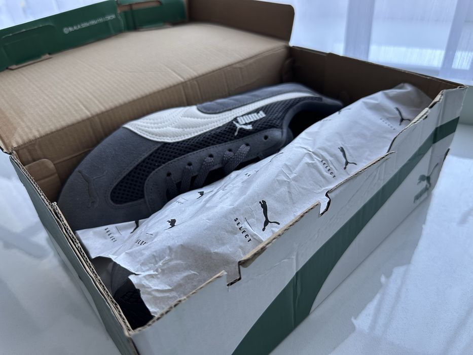 Продам новые кроссовки