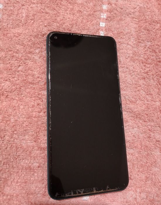 Redmi note 9, pamyat 64GB, orqasi qirilgan