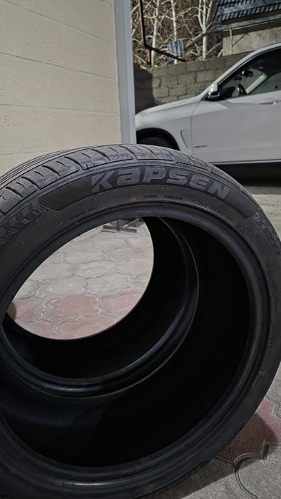 Шины летние 245/45R19