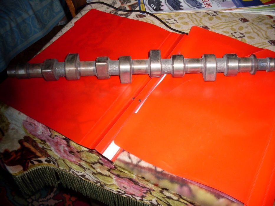 Продавам разпределителен вал за "ЛАДА-2108"- "САМАРА"