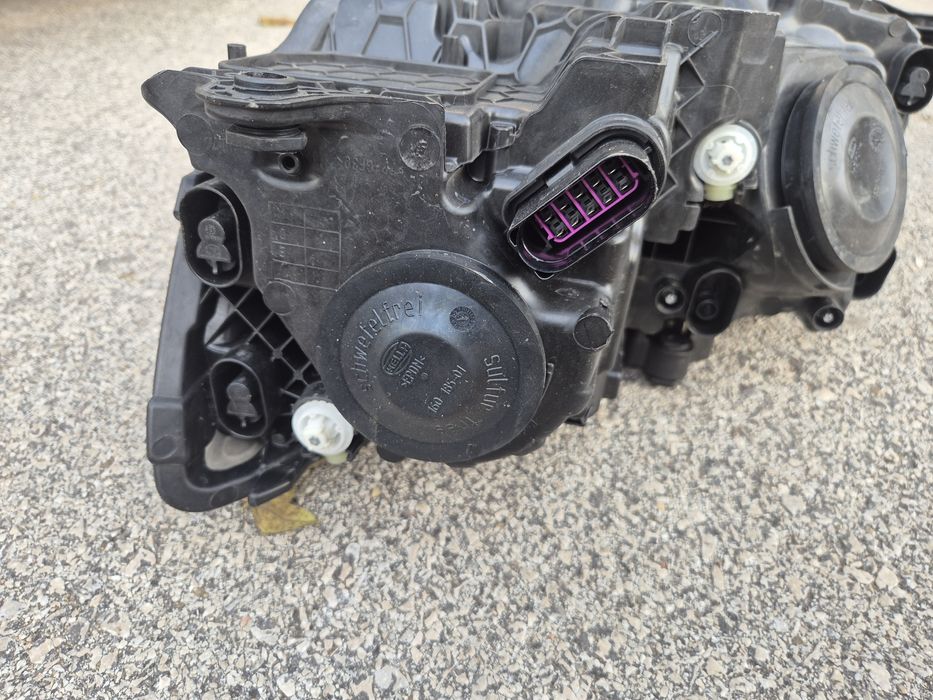 Десен фар Skoda Fabia Шкода Фабия фарове