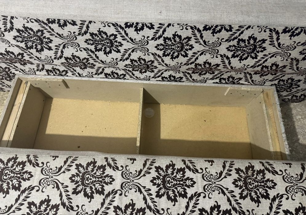 Продам Диван в хорошем состоянии