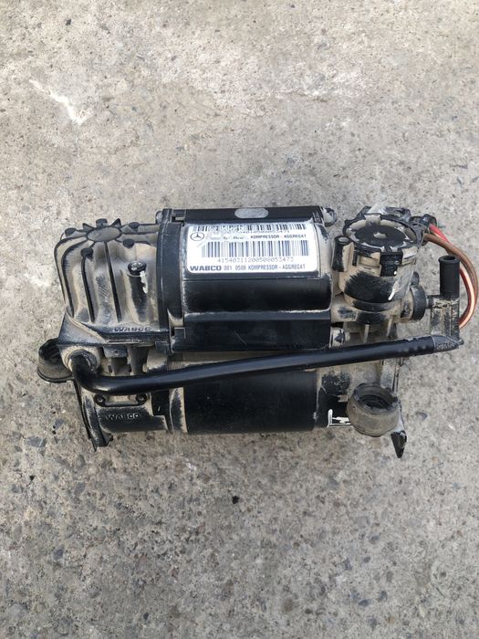 Компрессор пневмы на w 220 мерседес.