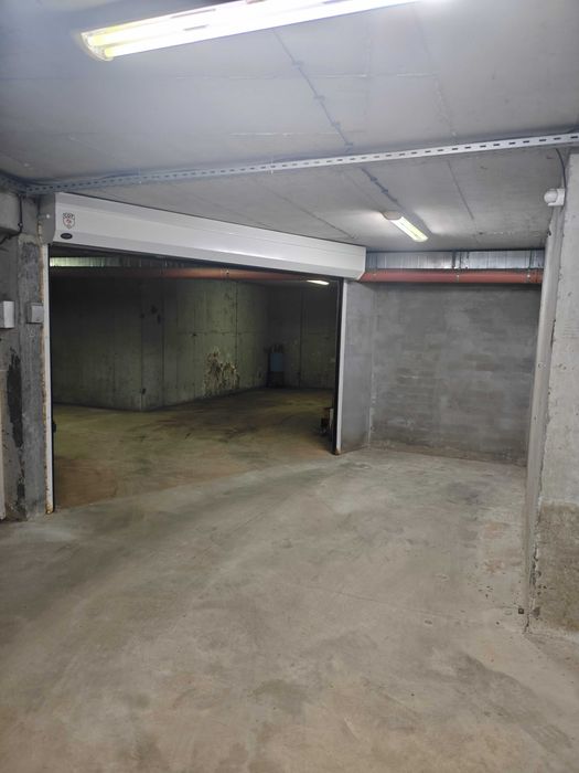 Луксозен тристаен апартамент с 2 гаража и паркомясто в кв. Бояна