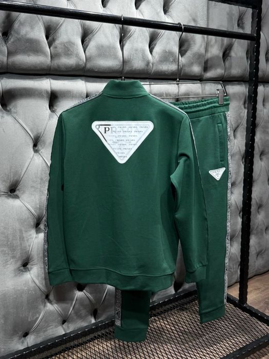 Oferta!! Trening barbati,calitate luxury,cititi va rog descrierea