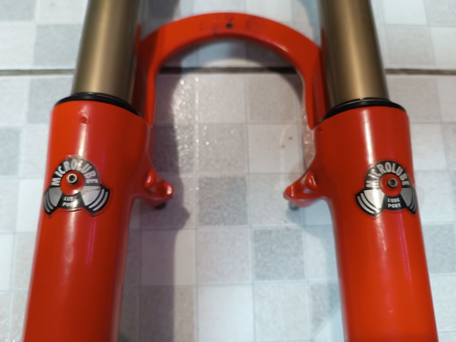 Furcă aer Manitou Mars 26 inch 1400 grame