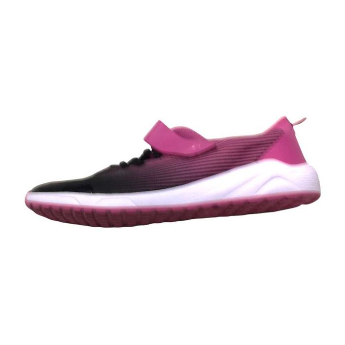 Vand papuci Clarks pentru copii - noi - 38
