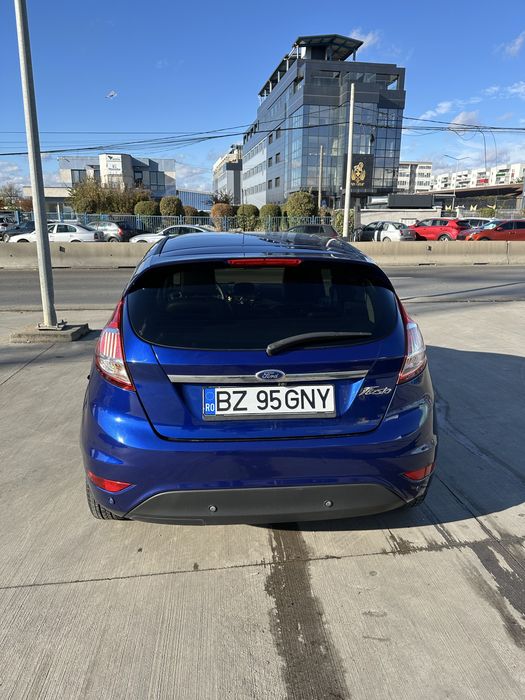 Ford Fiesta Titanium 1.5 TDCi 95 CP/ 70kw