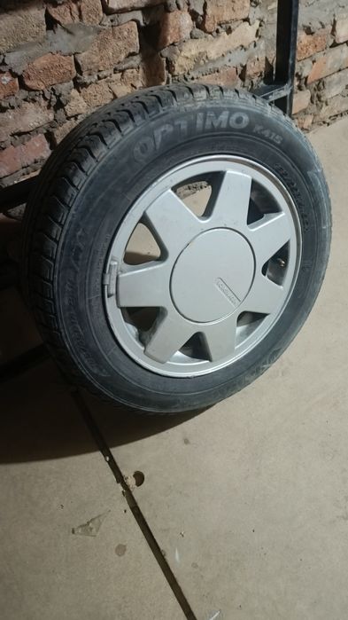 Продам шины с диском