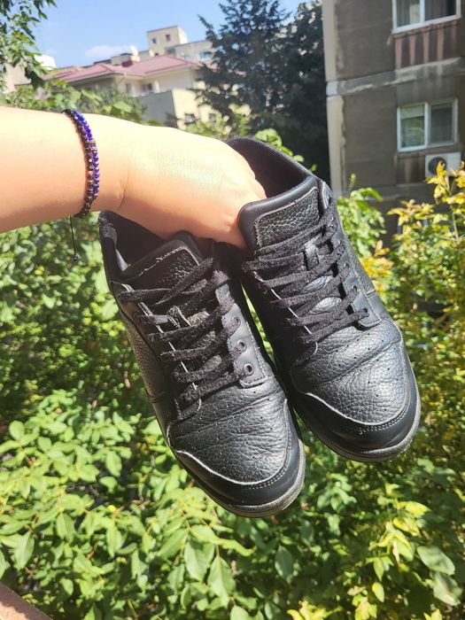 Adidasi LACOSTE bărbați, marimea 41