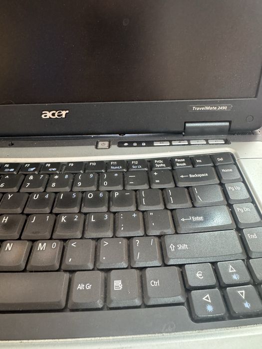 Лаптоп Lenovo + клавиатура