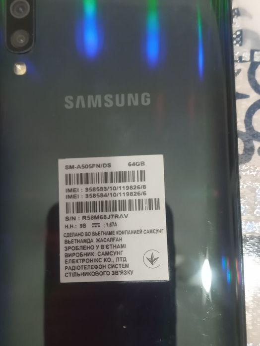 Телефон самсунг на запчасти.
