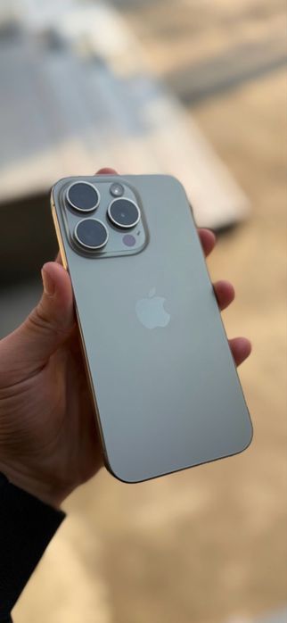 Iphone 15 pro 128 tali xolati ideal korobka dok orginal kabel