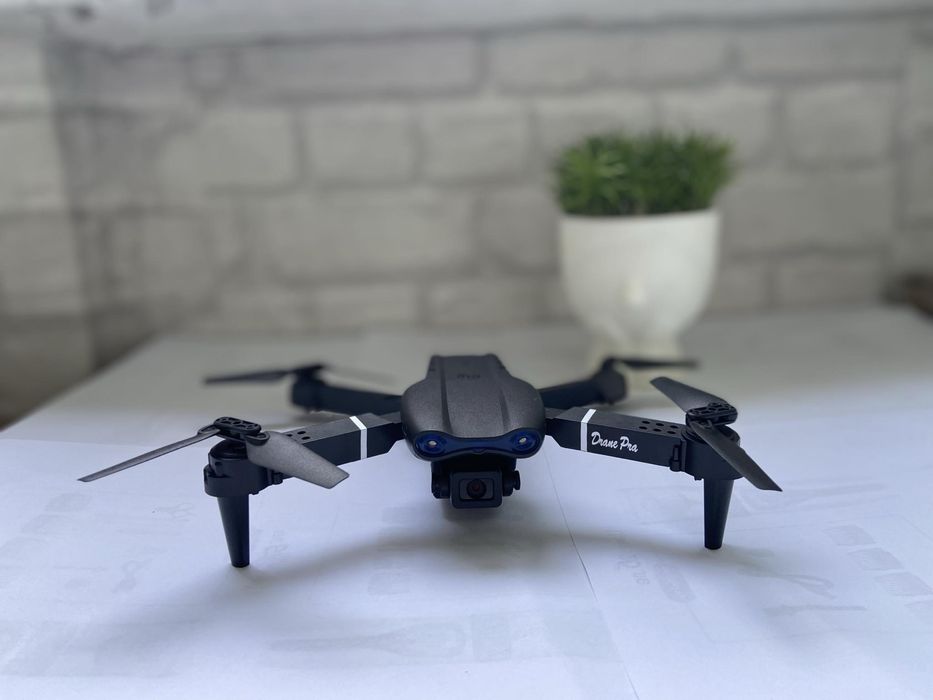 Дрон E99 Pro K3 4K HD 2 камери / Въздушна Фотография