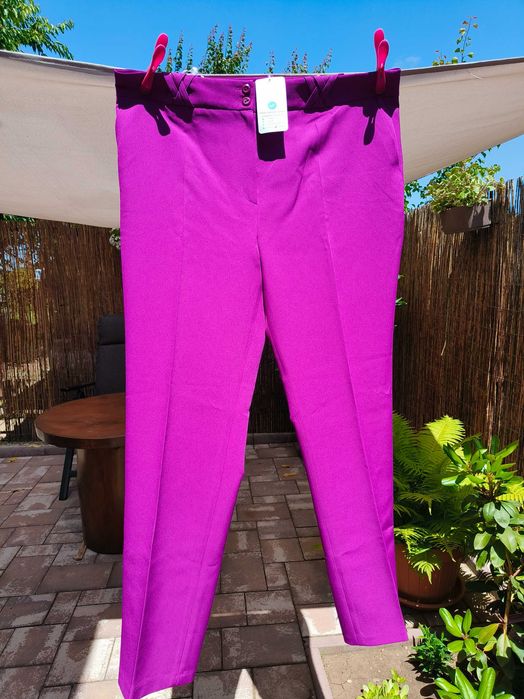 Pantaloni de damă, noi