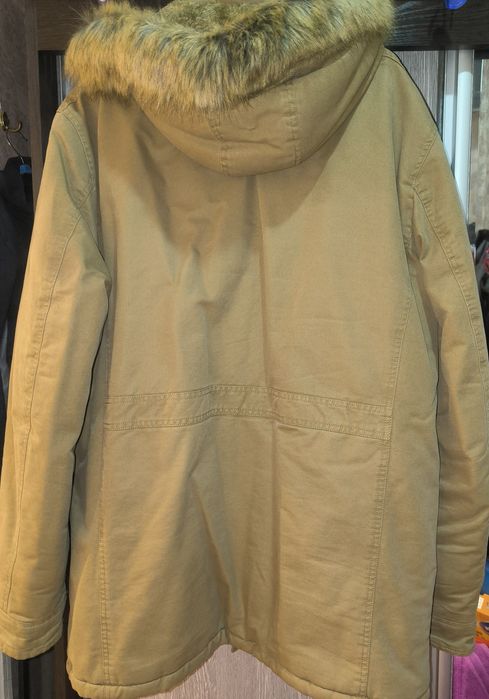 Продается мужская, зимняя куртка б/у