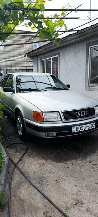 Продам ауди 100 С4, 1991 года