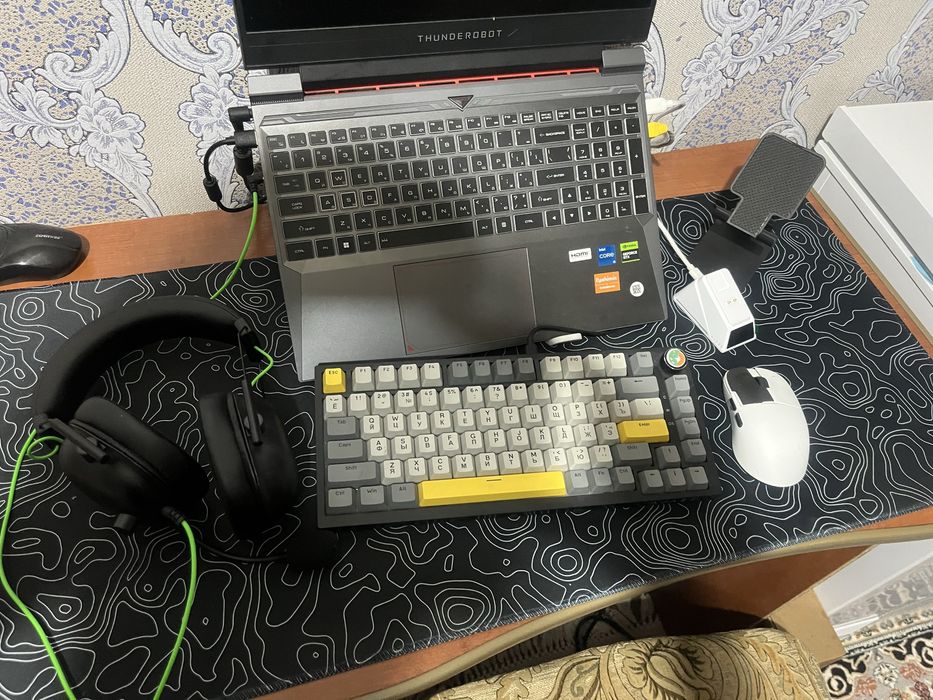 Игровой ноутбук комплект