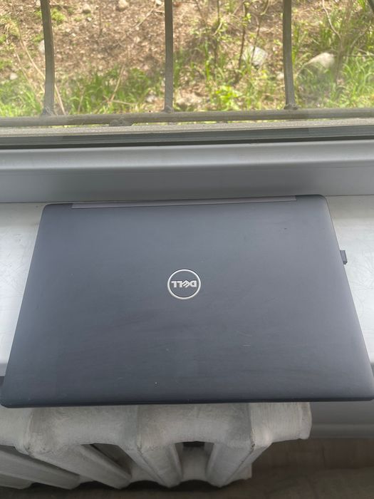 Dell Latitude 7820