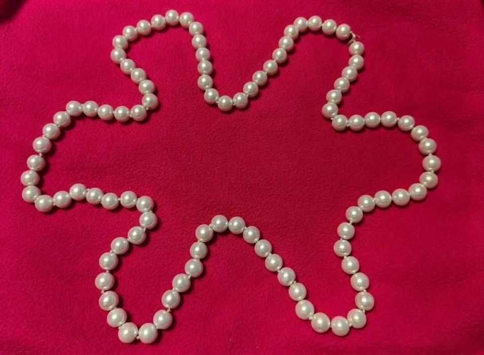 Бижутерия. Искусственный жемчуг. Бусы