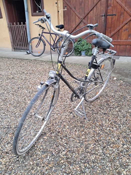 Vând trei biciclete