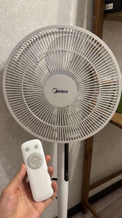 Вентилятор Midea