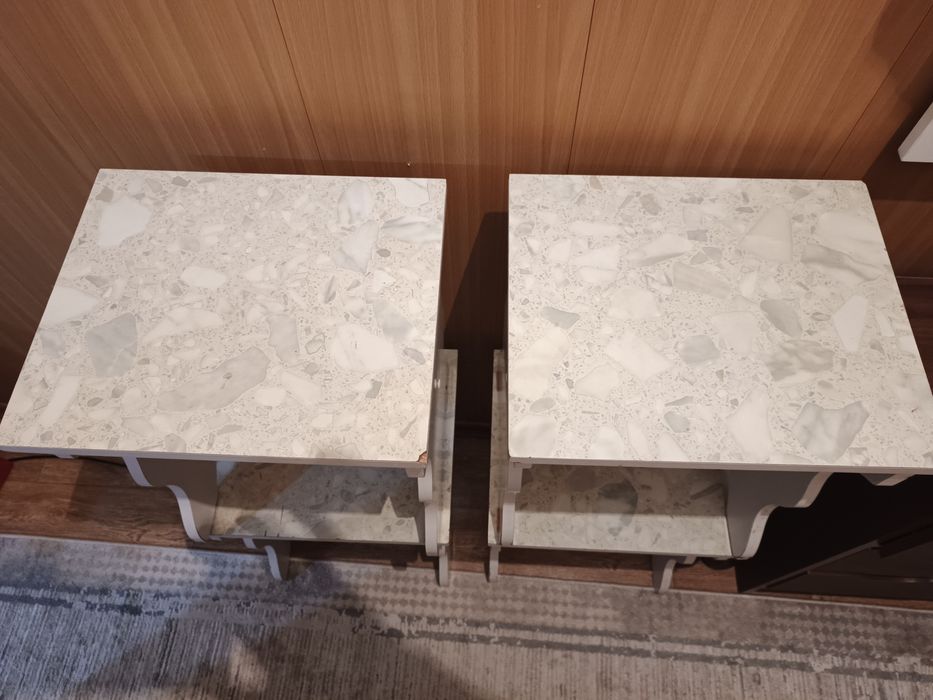 Продам стульчики  белый