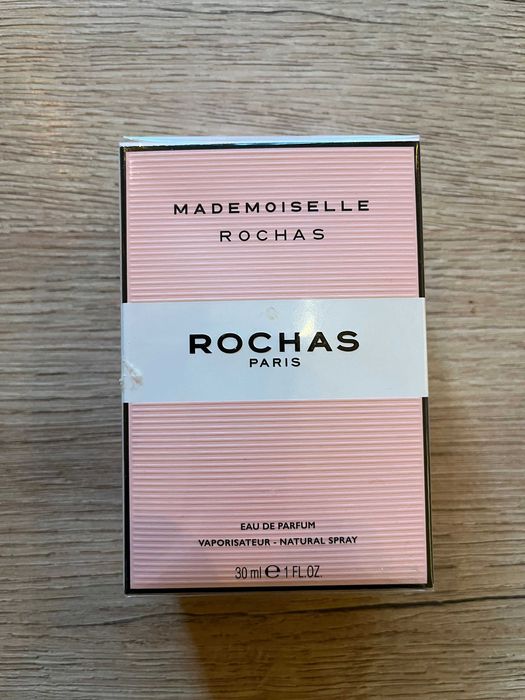 Продавам нов дамски парфюм Mademoiselle Rochas