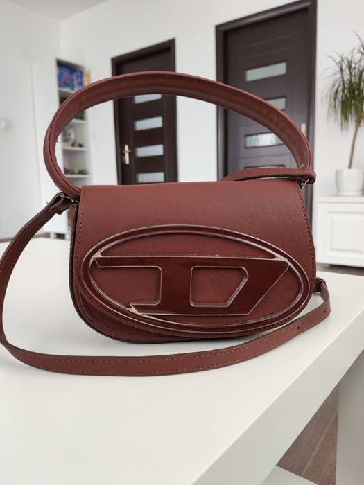 Vând geantă de damă