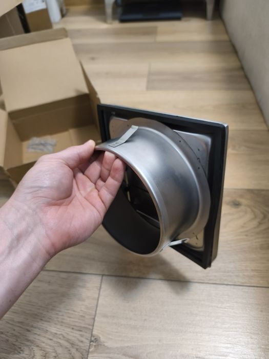 Gura aerisire hota din inox cu sistem antiretur