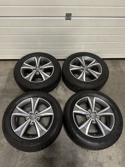 Jante 17 ORIGINALE Toyota CHR Iarna 215/60/17 Bicolor Lexus Ux