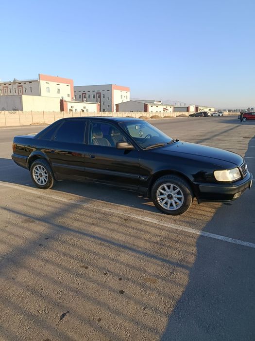 Продаю Ауди 100 с 4
