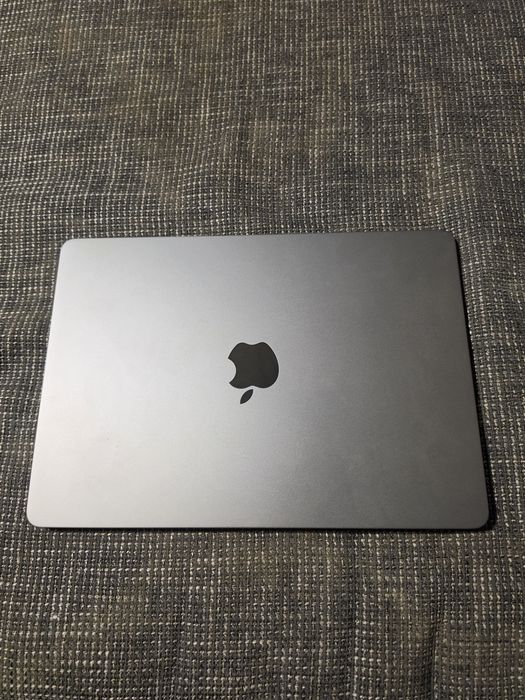 Macbook Air M3 16GB RAM, 512GB