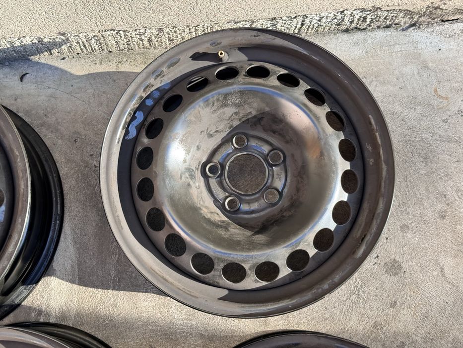 4бр железни Audi A3 VW Polo 15цола