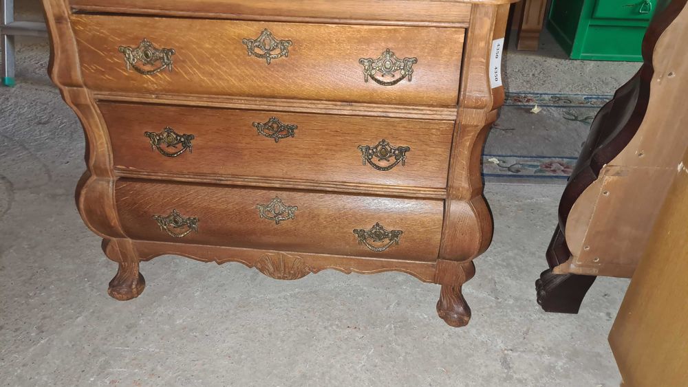 шкаф в стил чипъндел