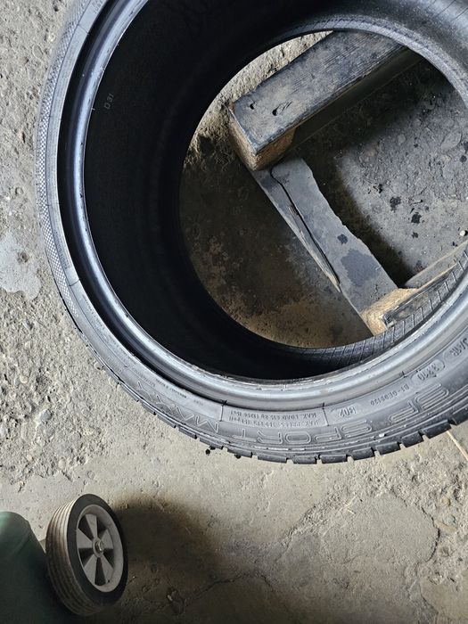 2 anvelope vara 245 40 17 Dunlop