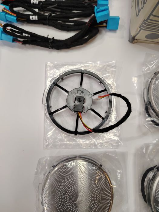 LED  капаци за говорители 64 цвята