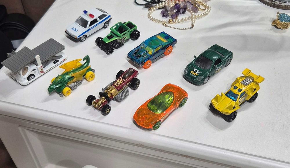 Hotwheels,welly машинки