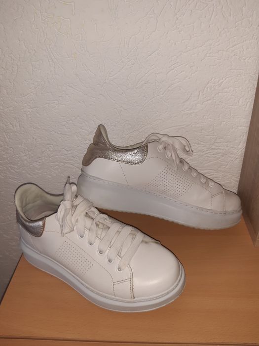 Adidasi piele Baldinini