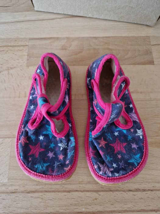 Боси пантофи Beda