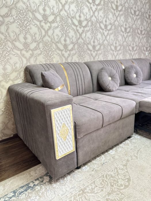 Диван сатамын. 3 метр.