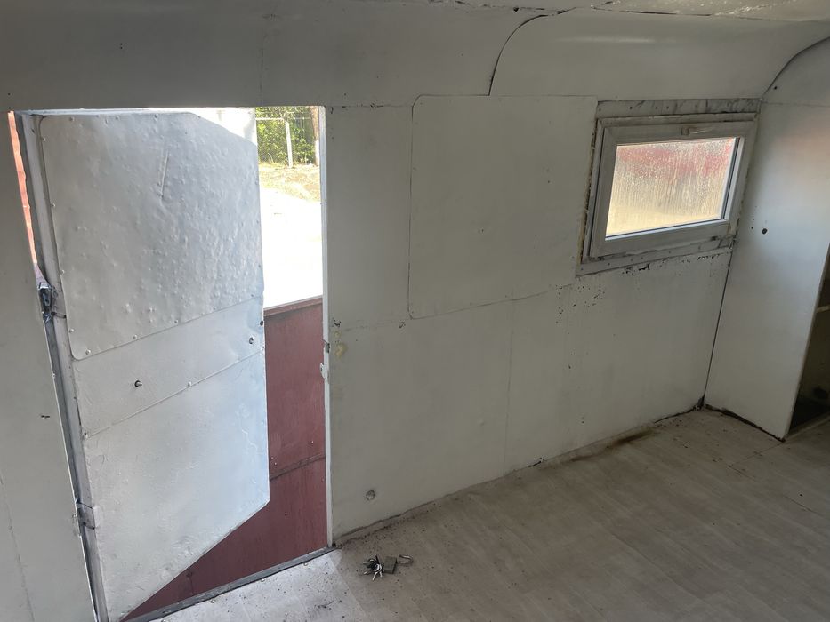 Жилой вагончик на колесах