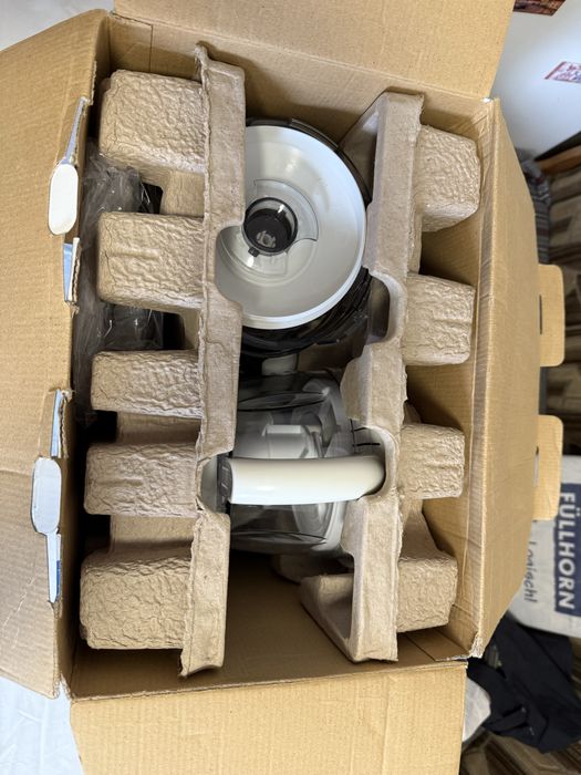 Robot de bucătărie multifuncțional