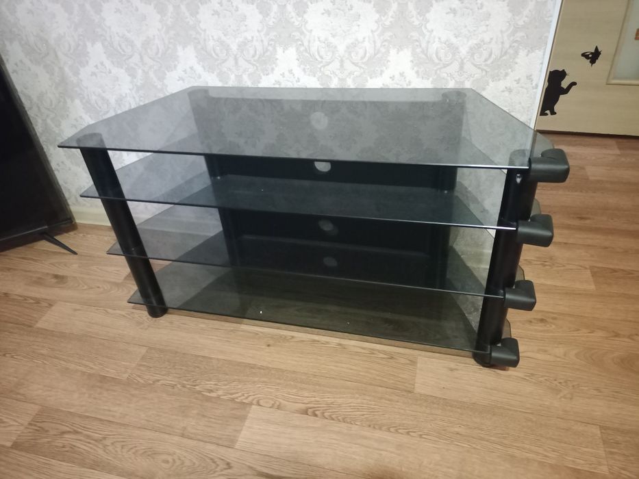 Стеклянная тумба 5000 тенге