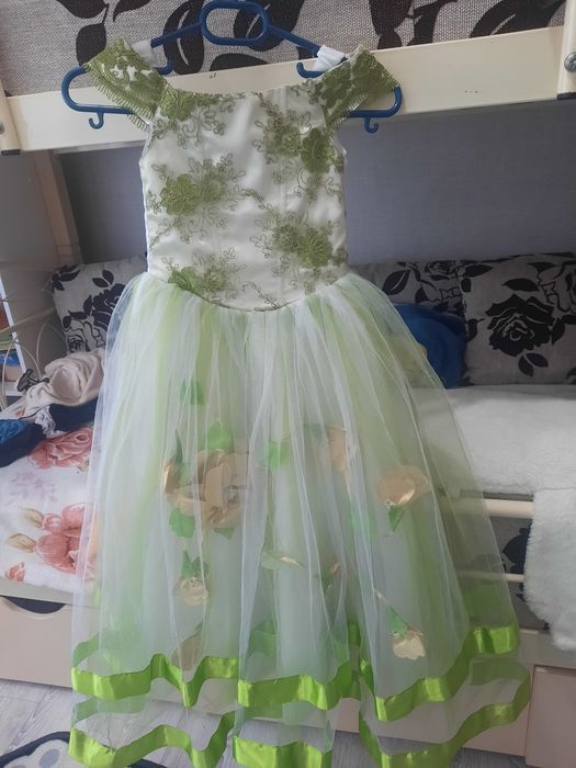 Продам бальное платья